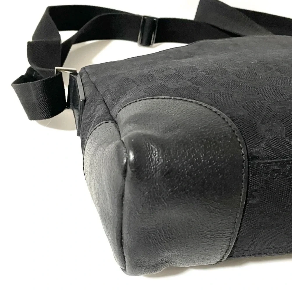 Gucci Black Monogram Messenger Bag - Picture 9 of 16